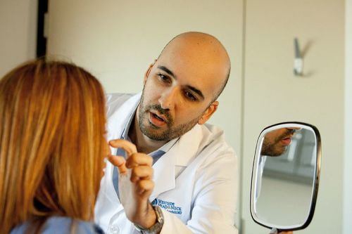 Aynehchi+action Dr. Aynehchi